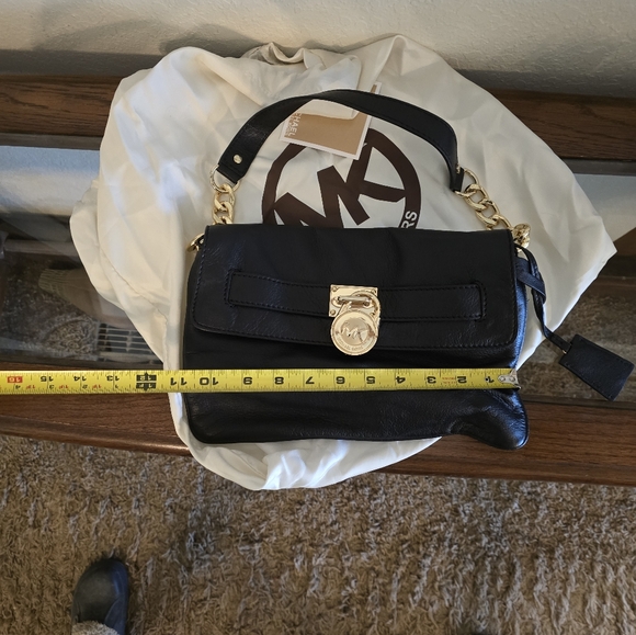 Like new Michael Kors shoulder bag - Picture 3 of 10